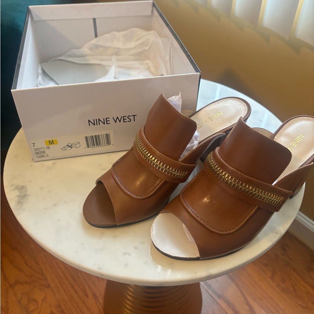 WORN ONCE Nine West Cognac mules (7) - Picture 8 of 8